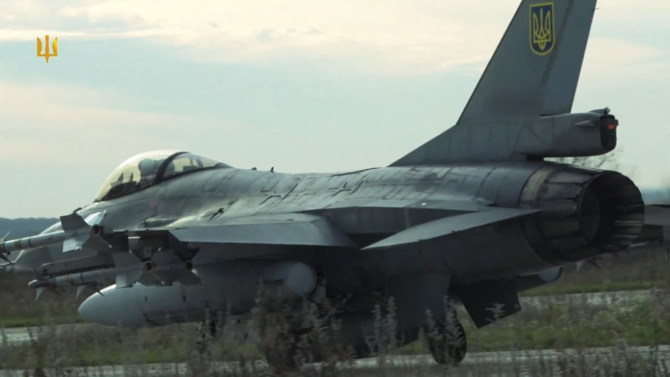 Ucrania rechazó los helicópteros Tigre que Australia le ofreció gratis y opera menos de la mitad de sus F-16