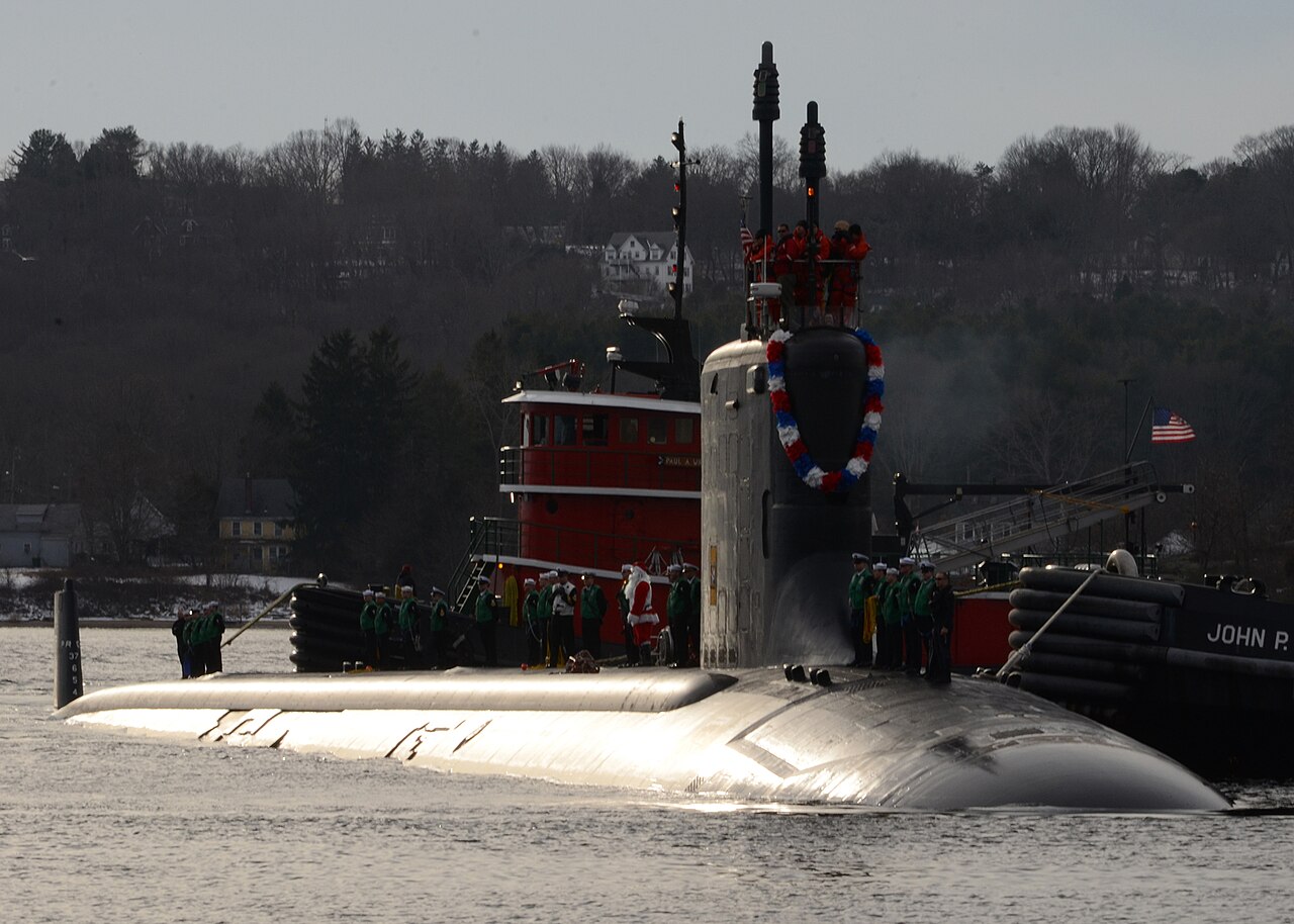 EE.UU. invierte US$ 6.600 millones para acelerar la producción de submarinos Virginia, mientras Japón lanza su séptimo sumergible y debate la propulsión nuclear